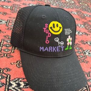 Market trucker hat